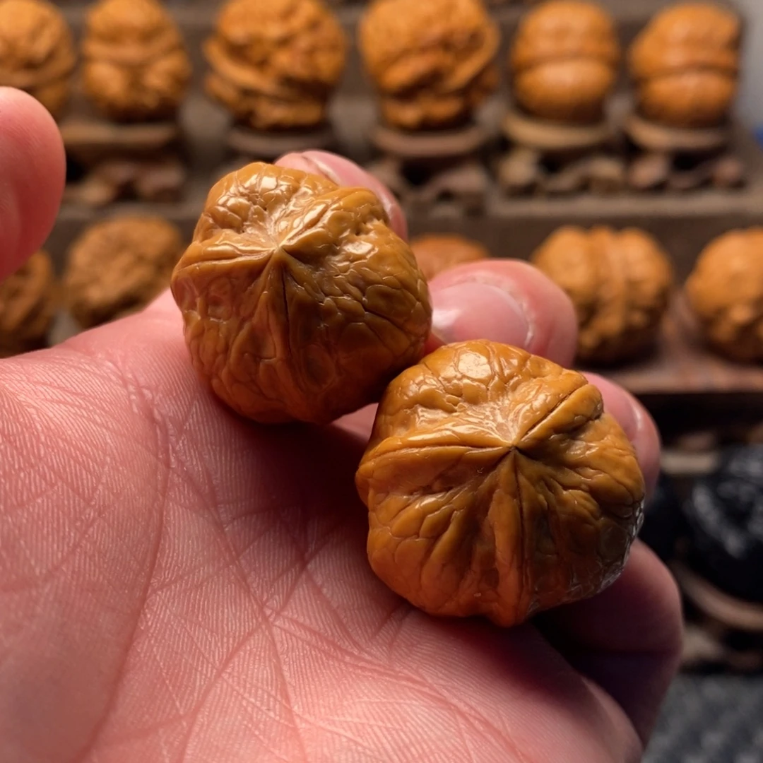 把件文玩核桃福利水晶三棱29尺寸