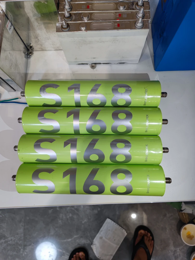 S168实联长宜60A大圆柱磷酸铁锂电池三轮车电瓶车超强续航动力
