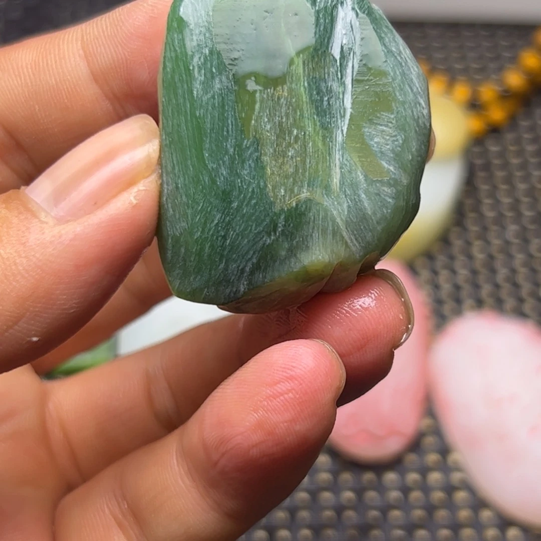 和田玉未镶嵌项链