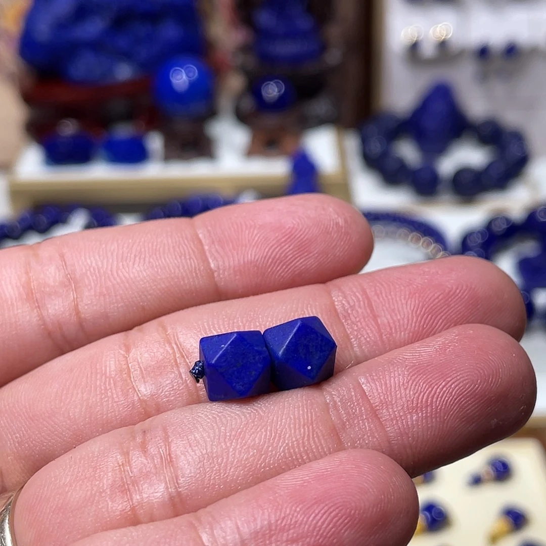 莓****青金石未镶嵌8mm唐八凌对珠