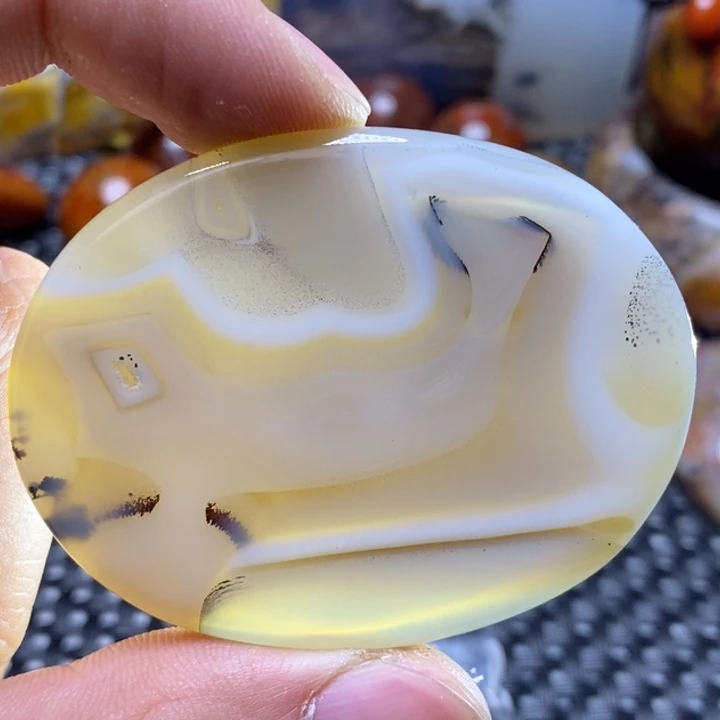 玛瑙/玉髓颈饰未镶嵌