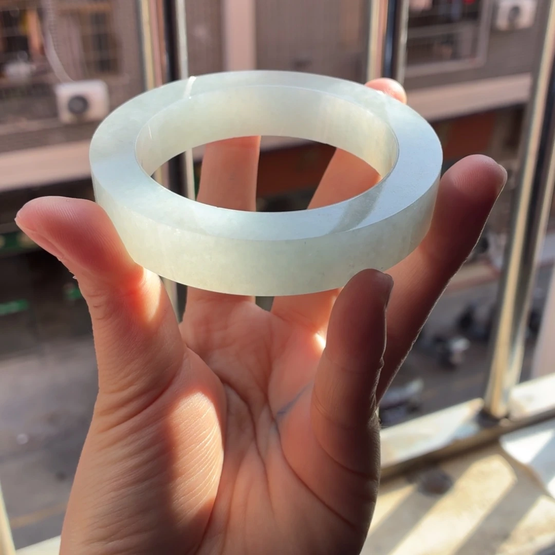 櫂***楷定制翡翠未镶嵌翡翠手镯