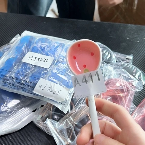 摆件………………………………………………………………