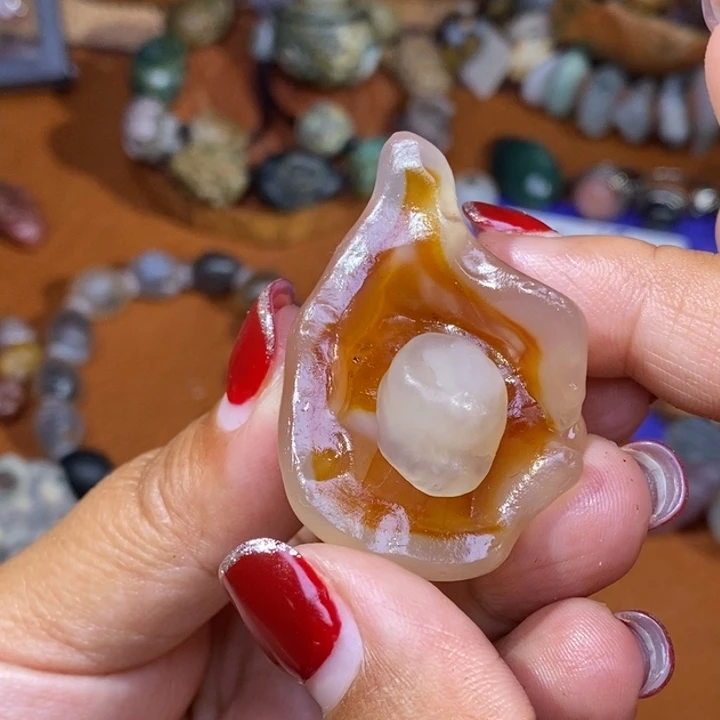 玛瑙/玉髓珠宝半成品未镶嵌時**润