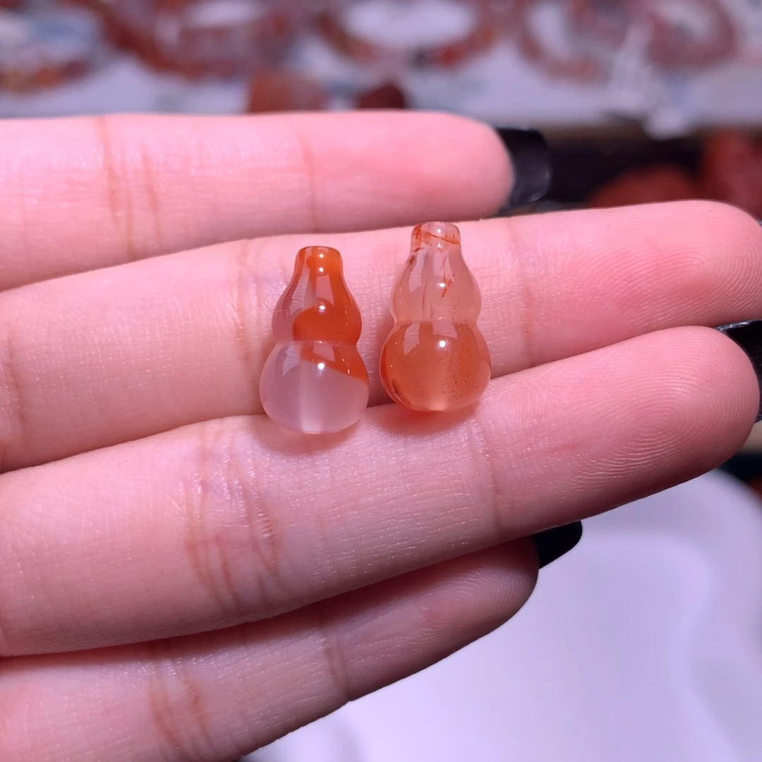 ****宝南红玛瑙未镶嵌珠宝半成品葫芦