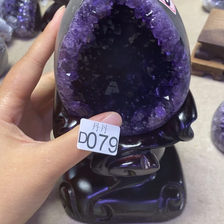 恩***吖未镶嵌大型摆件（非配饰）水晶