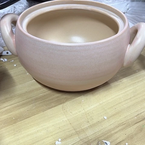 微瑕，明火，口径19厘米，高度12没有盖子，2.5L