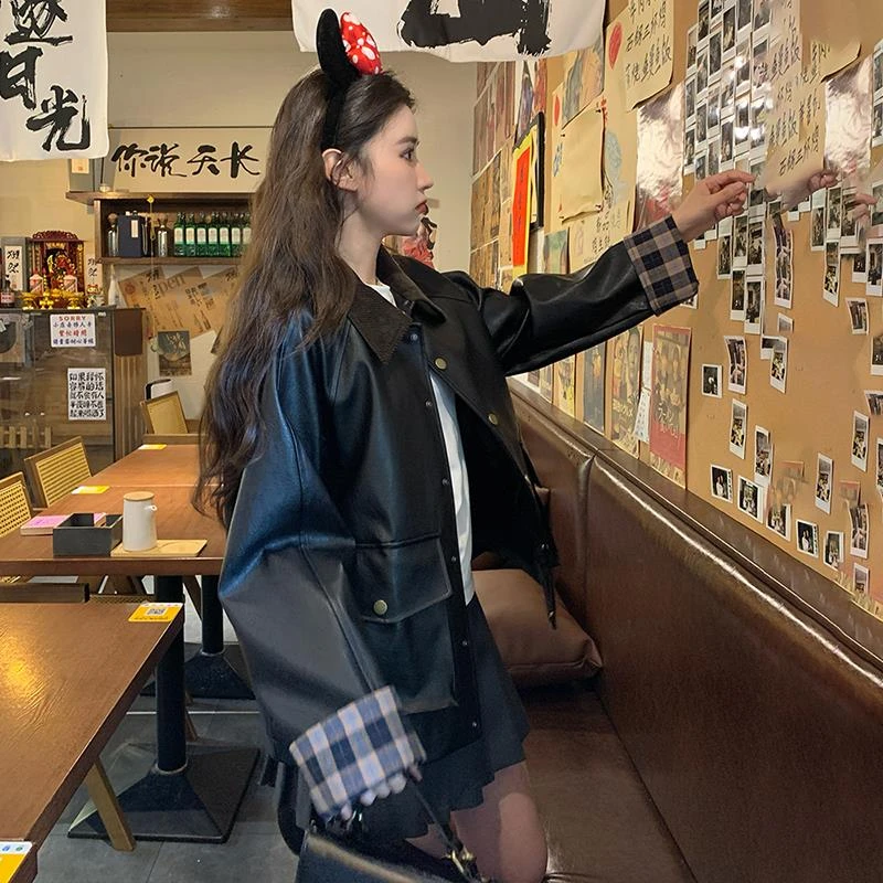 港风复古翻领拼接皮衣外套女2025春秋新款高级感宽松黑色夹克上衣