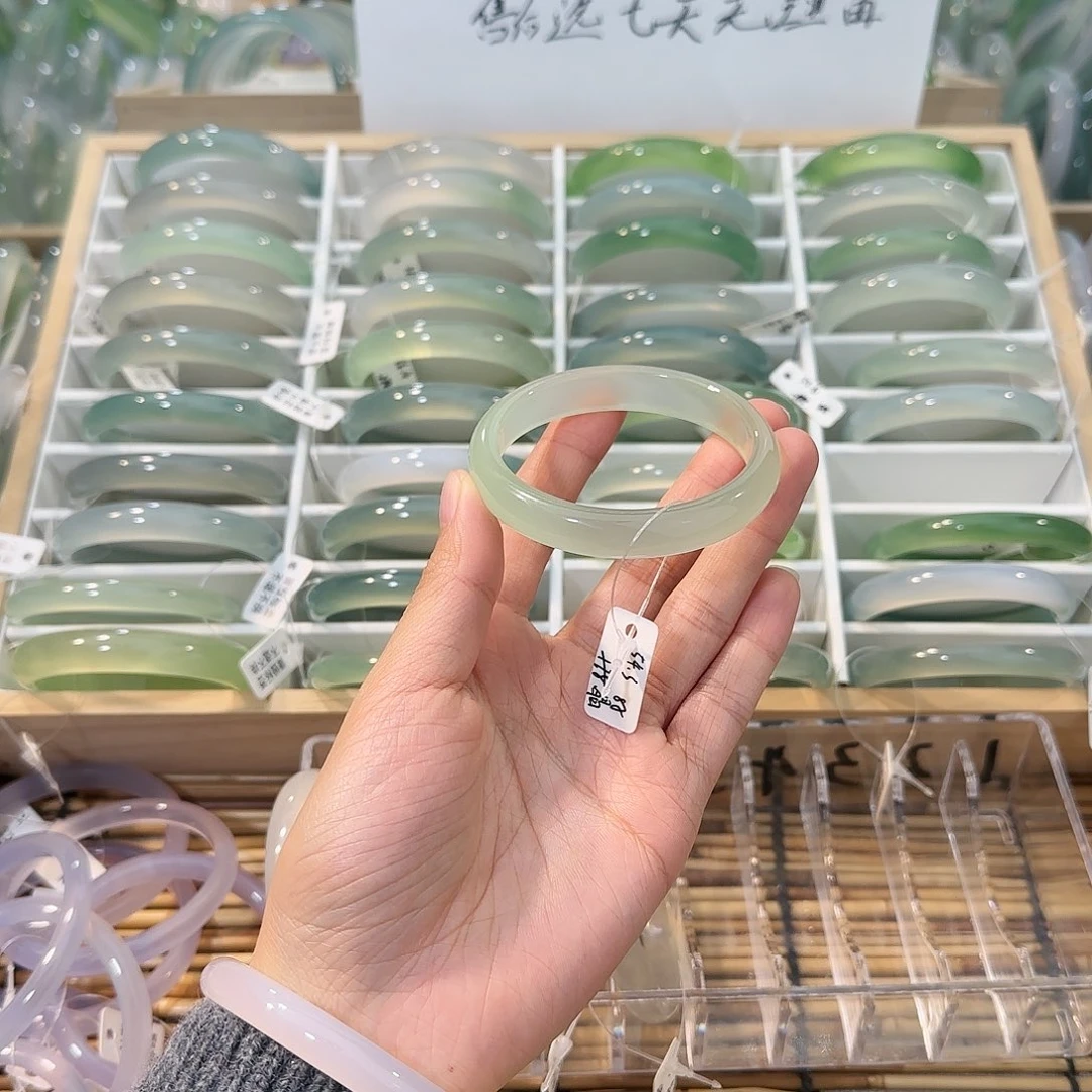 玛瑙/玉髓未镶嵌手镯圈口54.3