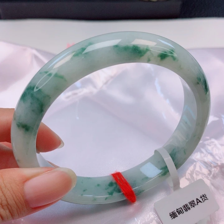未镶嵌手镯翡翠61圈