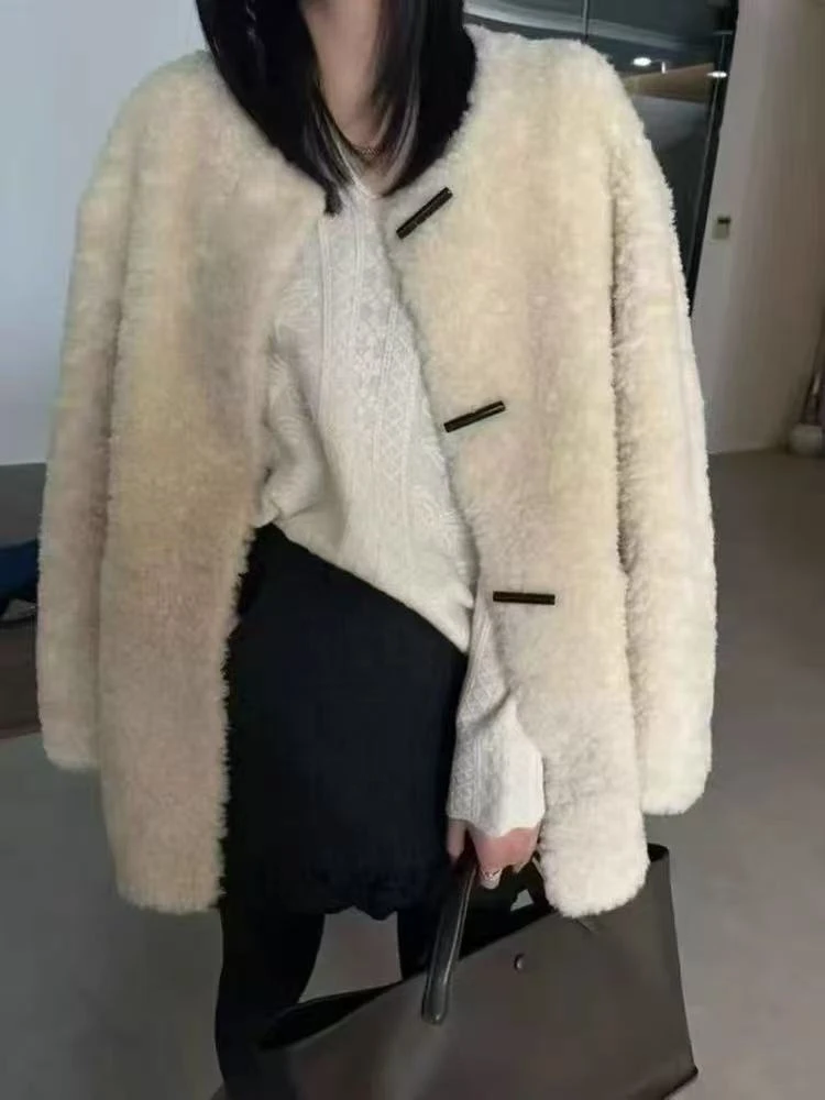 L112620-休闲毛毛大衣气质显瘦圆领筷子扣毛毛外套
