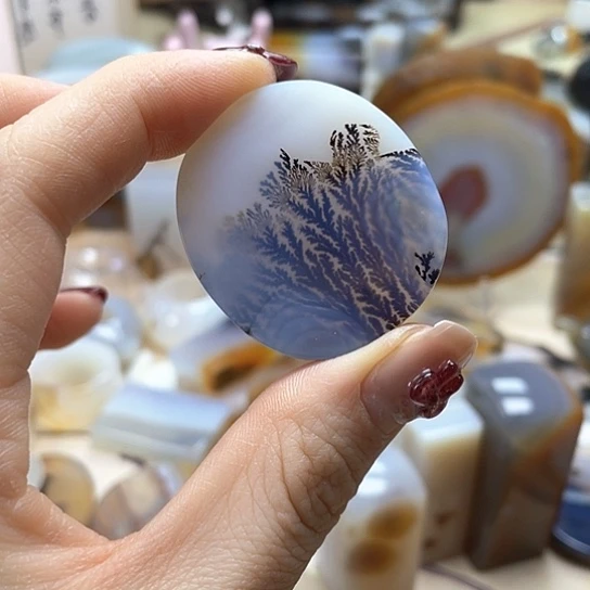 玛瑙/玉髓颈饰未镶嵌信**持