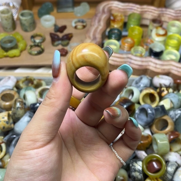 U***锤蛇纹石玉未镶嵌戒圈