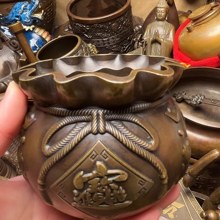 精美铜器批发档口