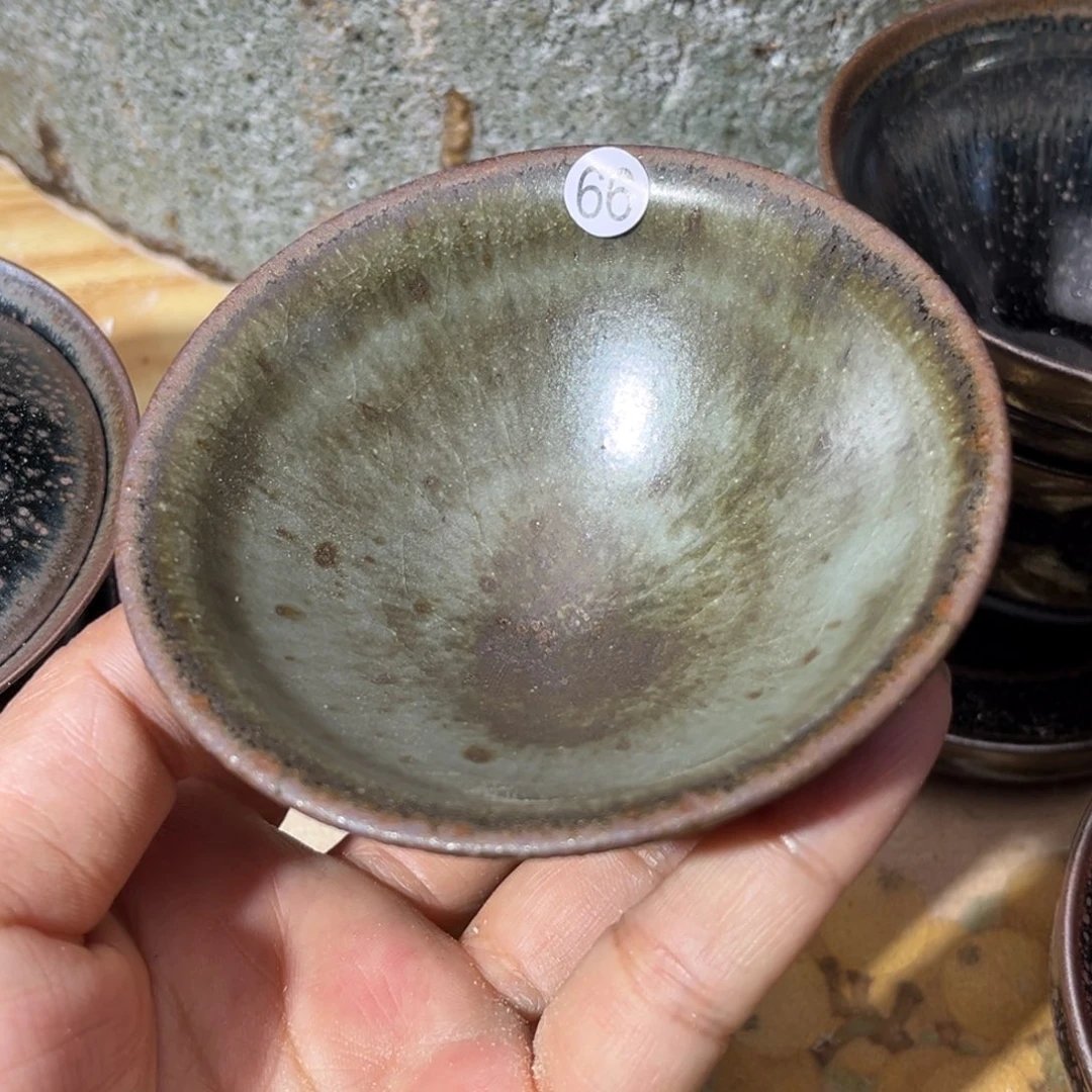 茶盏义兴龙窑坚持真柴烧