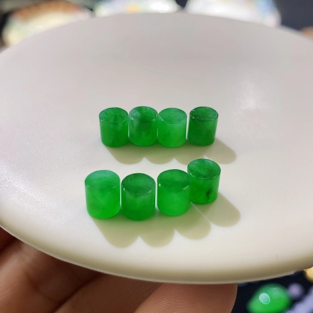 翡翠未镶嵌挂件绿桶珠