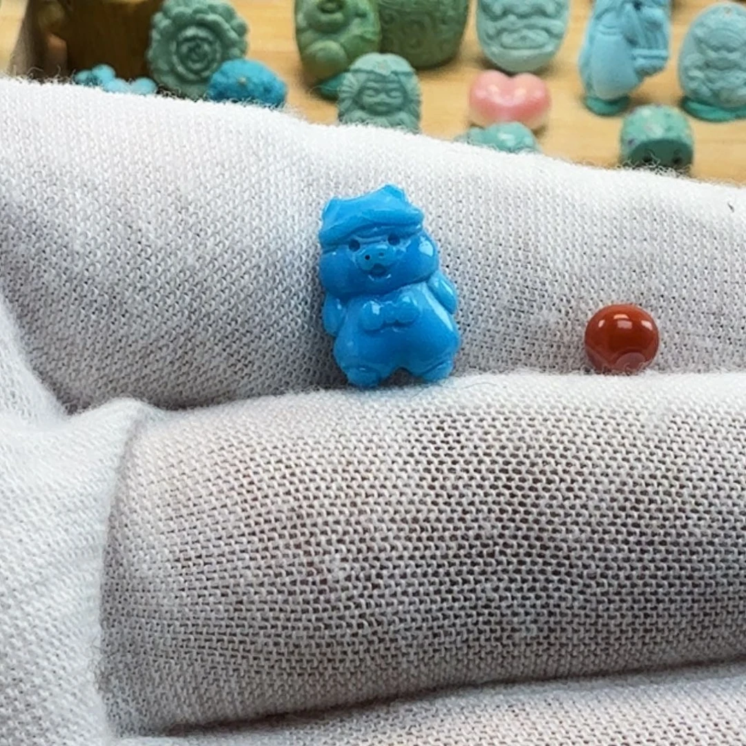 ****焱南红玛瑙未镶嵌颈饰小猪微瑕