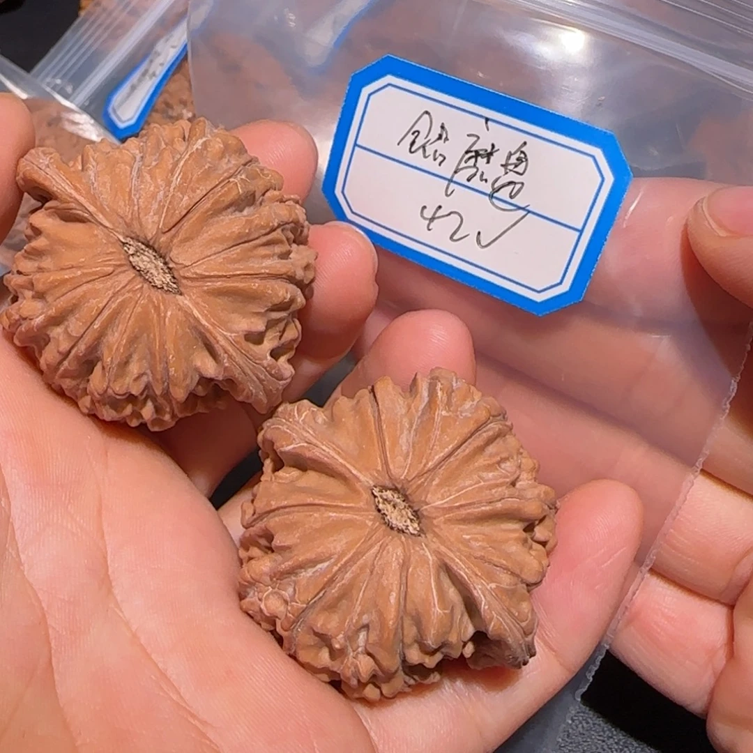 把件文玩核桃飞飞飞飞