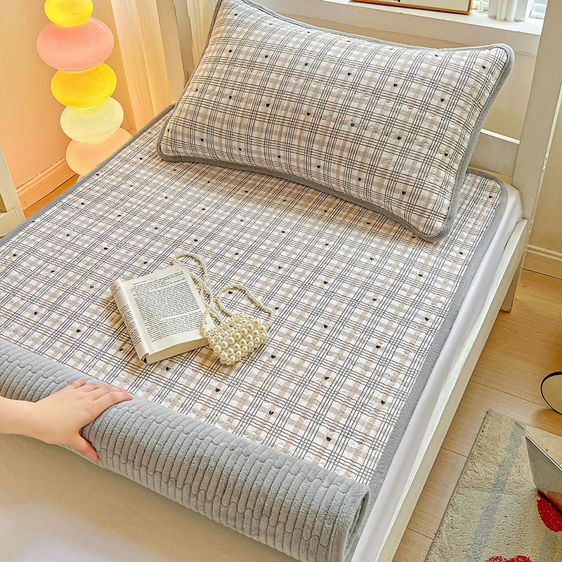 一面全棉一面牛奶绒学生宿舍夹棉床单双面用薄款床盖纯棉床垫褥子