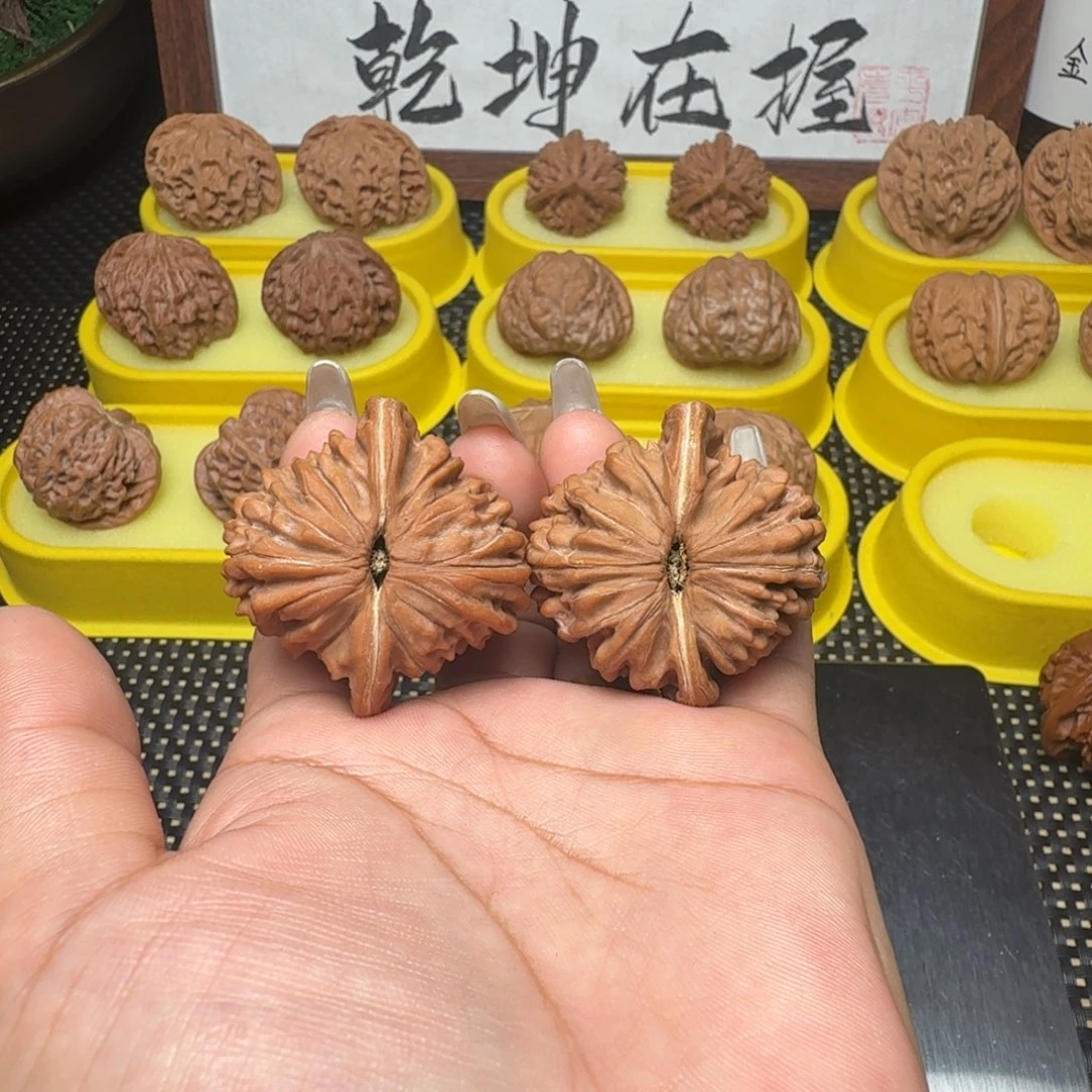 Ｍ***o文玩核桃把件42蓟县楼精对