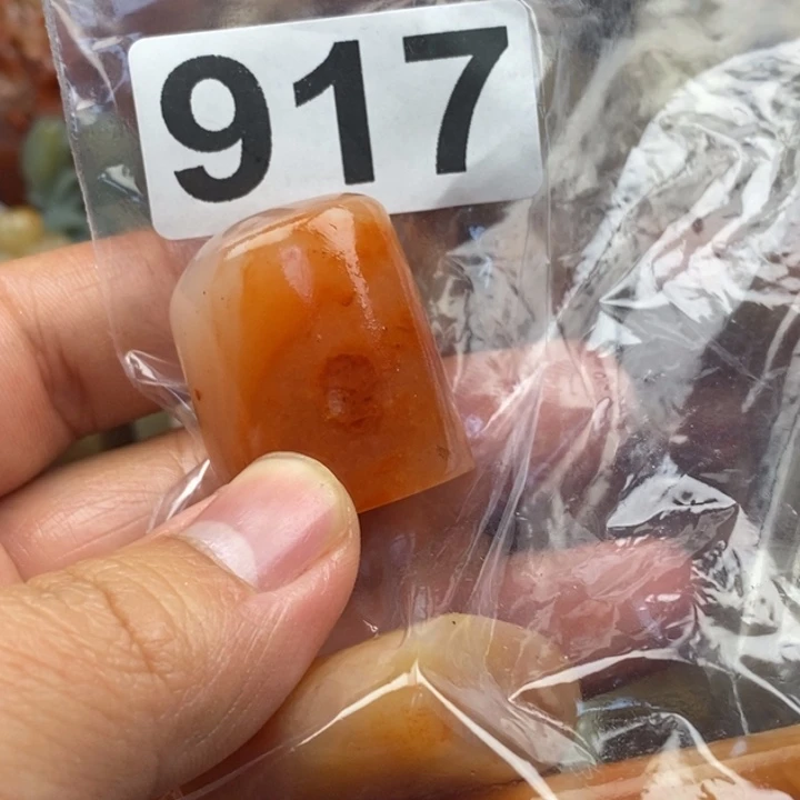 寿山石印石正*老挝石111