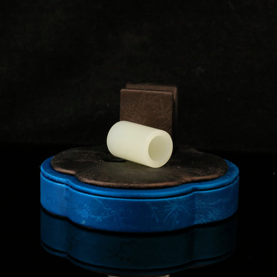 3和田玉羊脂白路路通/000296保利厦门拍卖