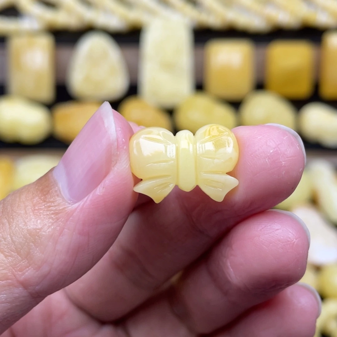 琥珀未镶嵌裸石琥珀蜜蜡