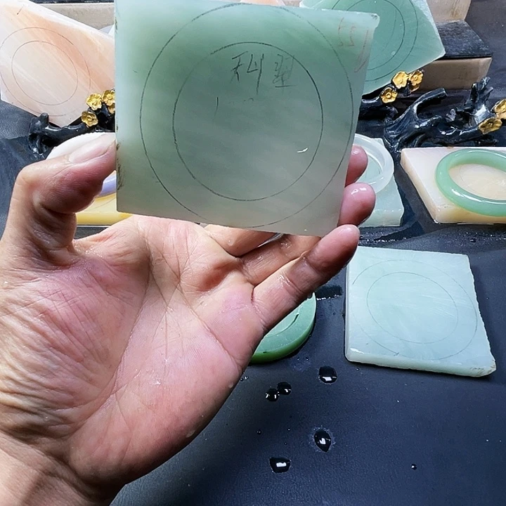 【闪购商品】石英质玉手镯未镶嵌晓*加工定制