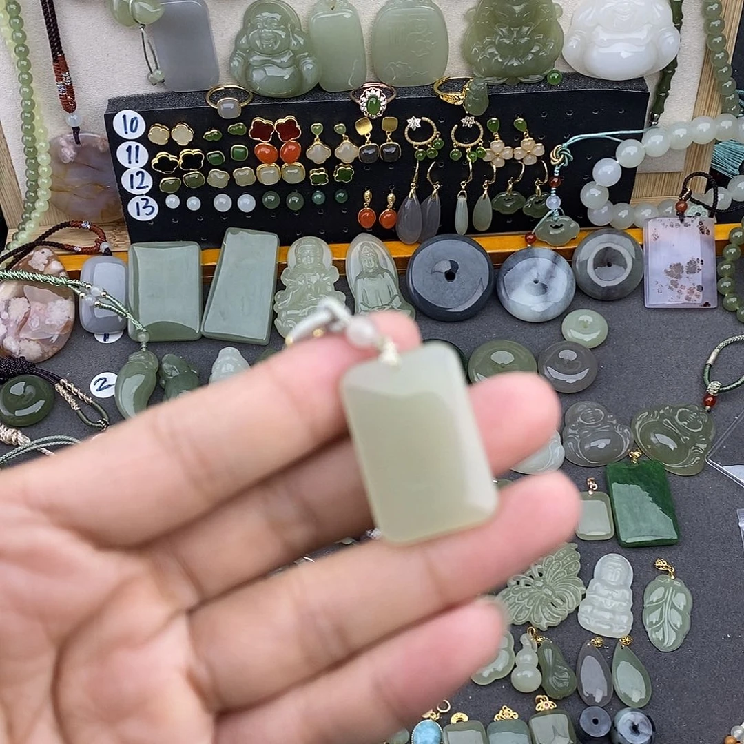 和田玉未镶嵌吊坠(不含链)