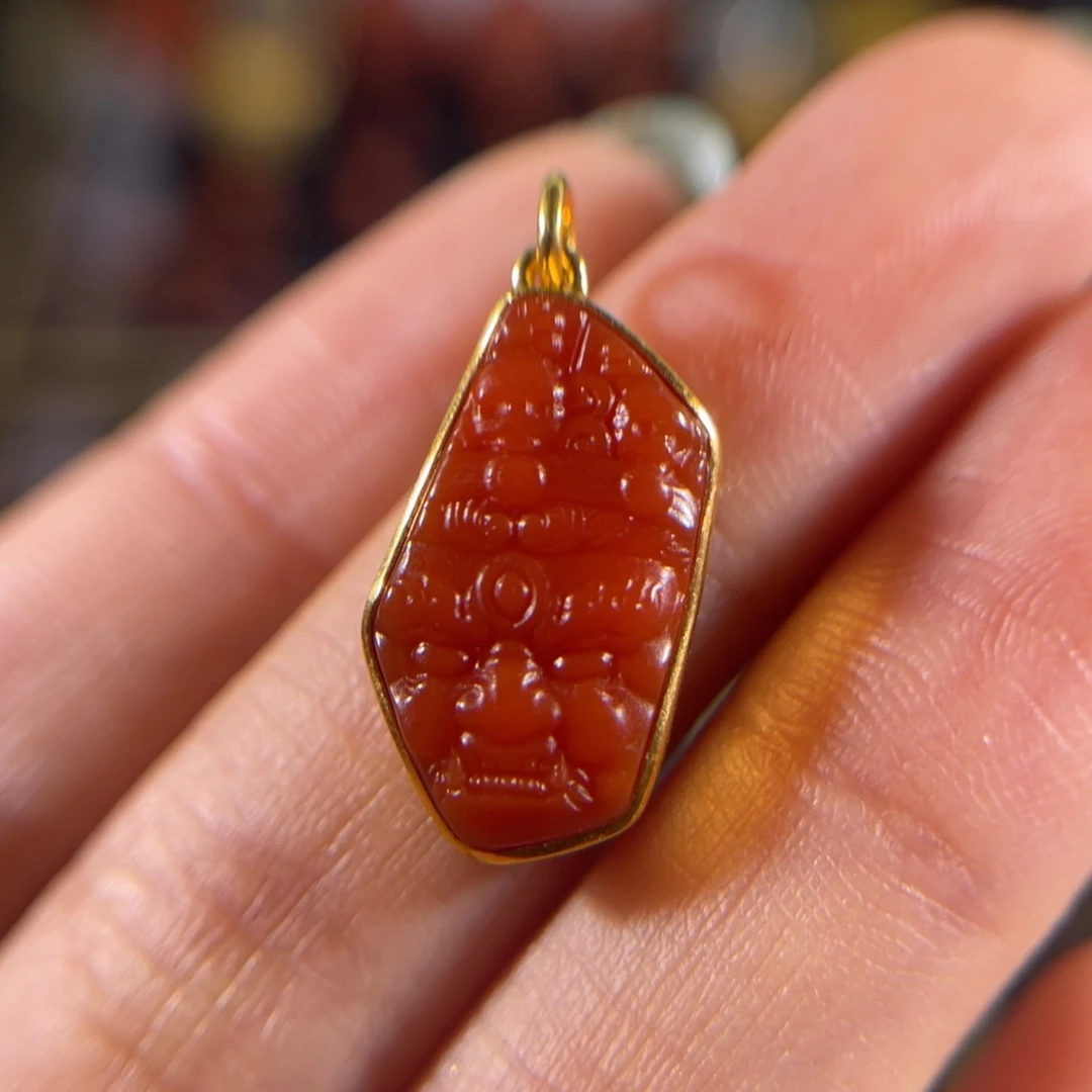 南红玛瑙老南红 大黑天 残片 佛瞰18K金镶嵌