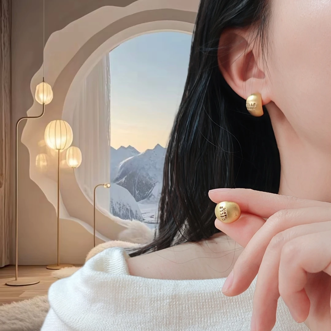铜合金耳饰 金色ins女小众简约适合冬天搭大衣的耳饰高级轻奢耳环