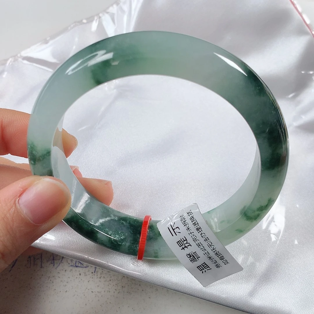 翡翠手镯未镶嵌 正圈①⑨②