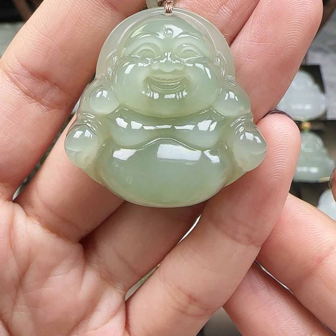 和田玉未镶嵌吊坠(赠链)