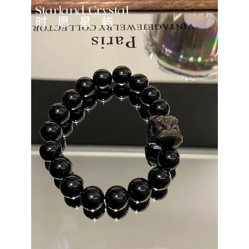 「黑曜醒狮」比较简约大气的一款，很适合送爸爸/男朋友