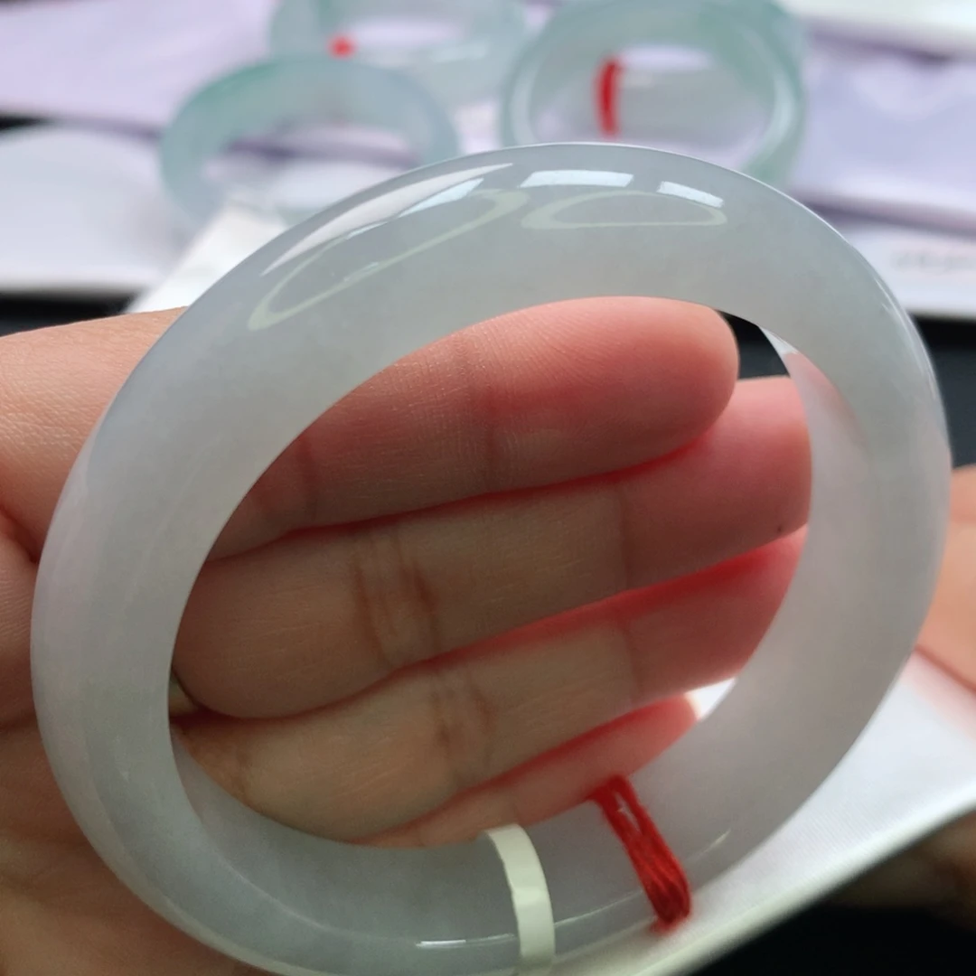 翡翠手镯未镶嵌缅甸56.57