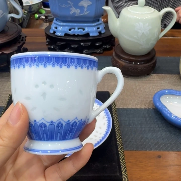 弘***齐陶瓷。。。。。陶瓷艺术品等行业的