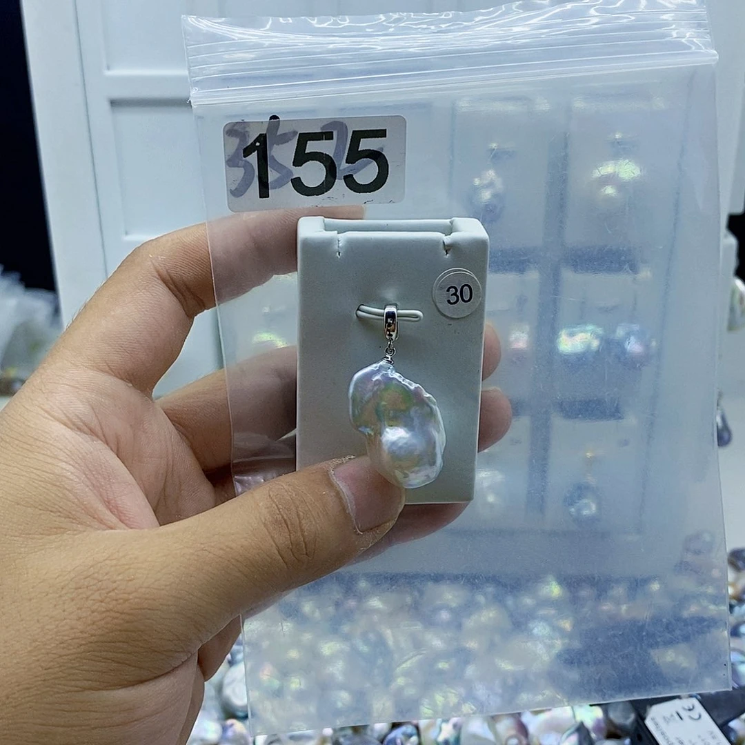 淡水珍珠合金颈饰
