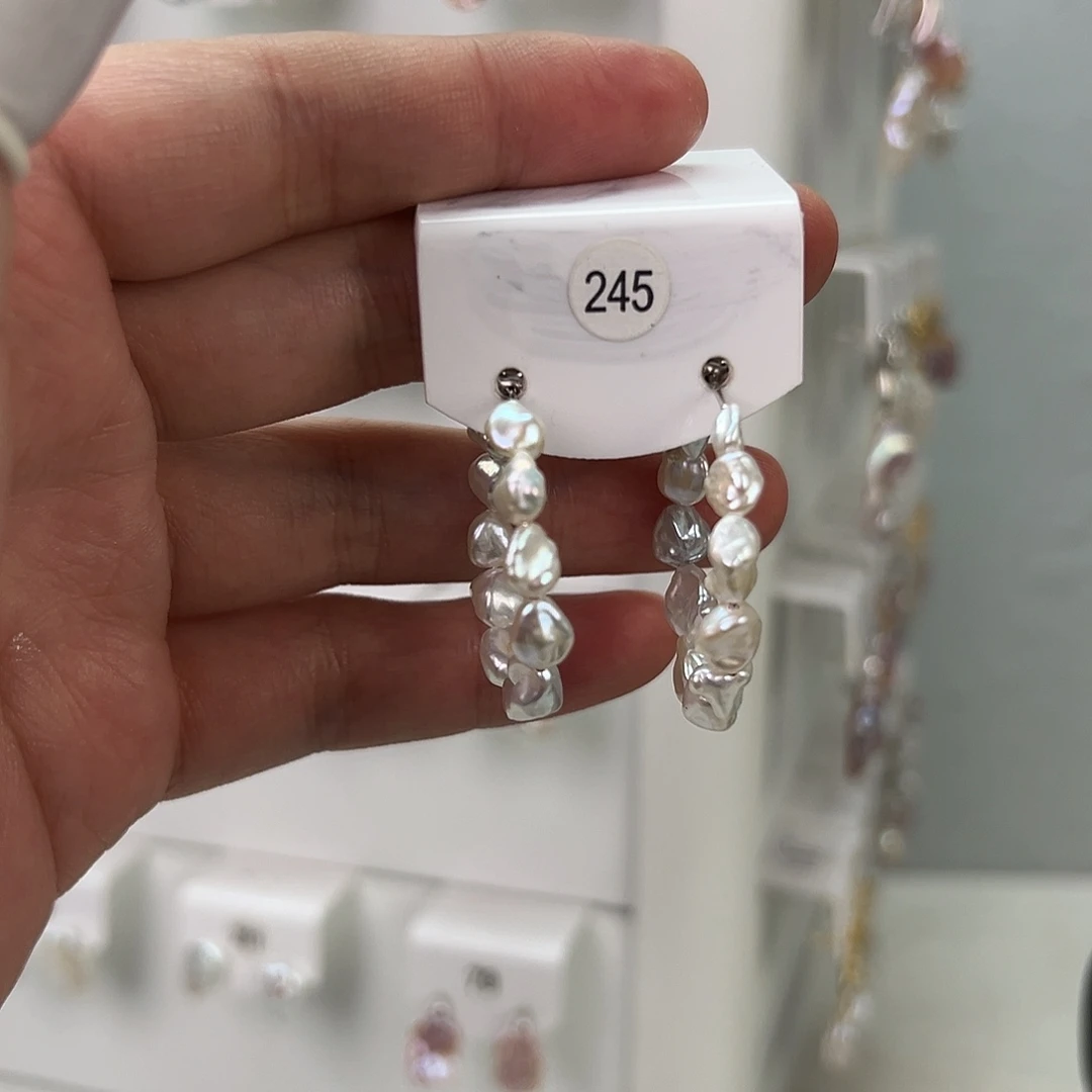 非金属巴洛克花瓣耳饰