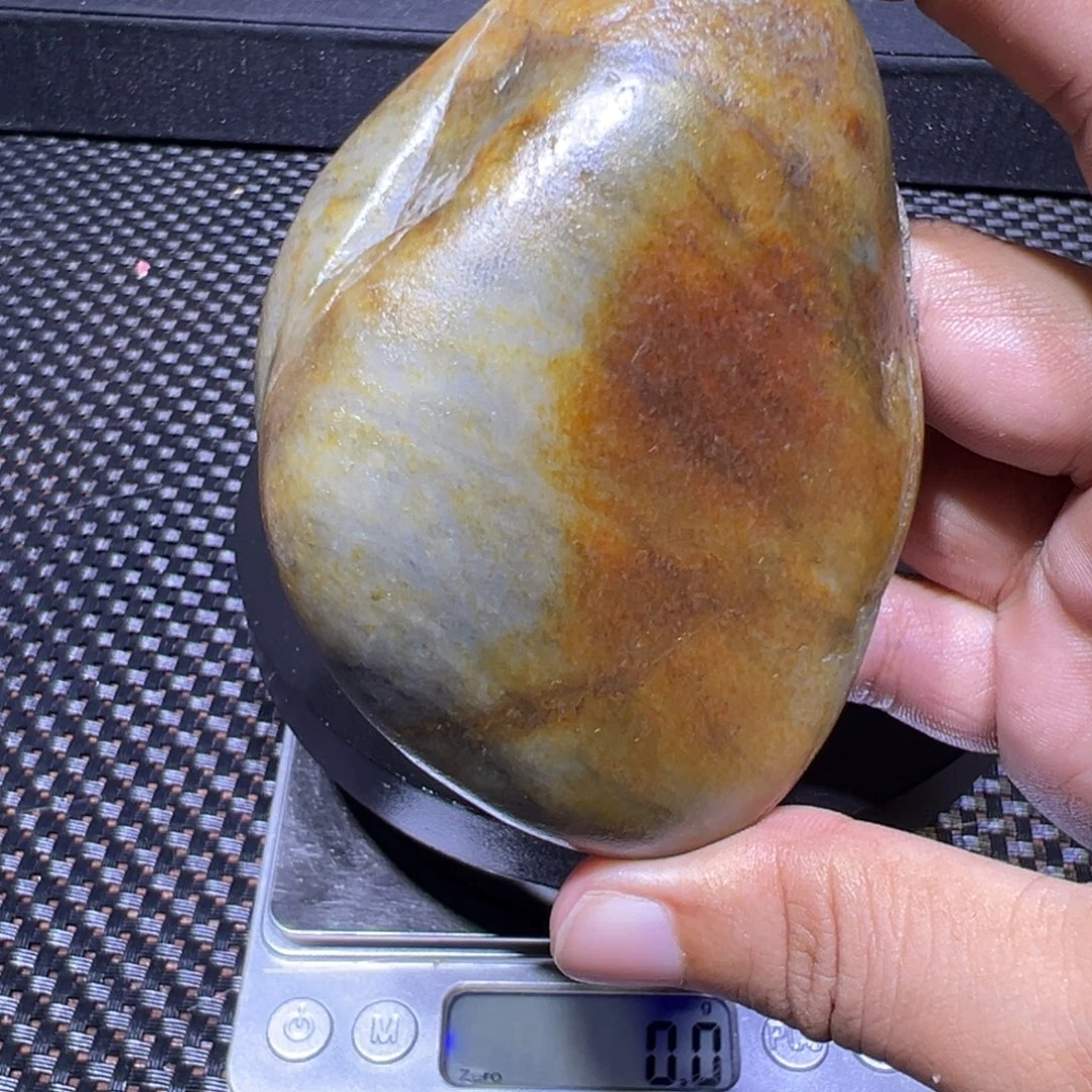 吊坠(不含链)未镶嵌和田玉（子料）262。