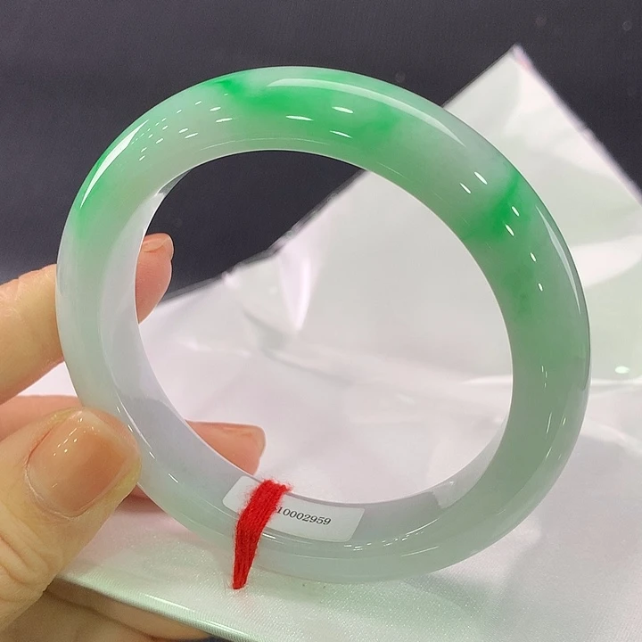 翡翠未镶嵌手镯正圈56