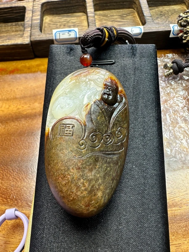 和田玉真皮真籽黑皮手把人才两旺78.6克