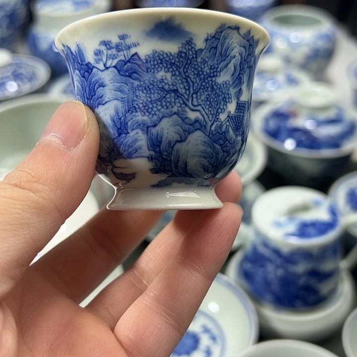 微瑕柴窑工笔山水铃铛杯
