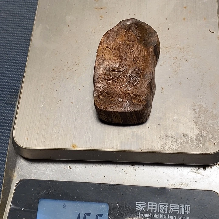 阿***发香榧木手工艺非遗技艺竹木根雕及其制品克重：15.4