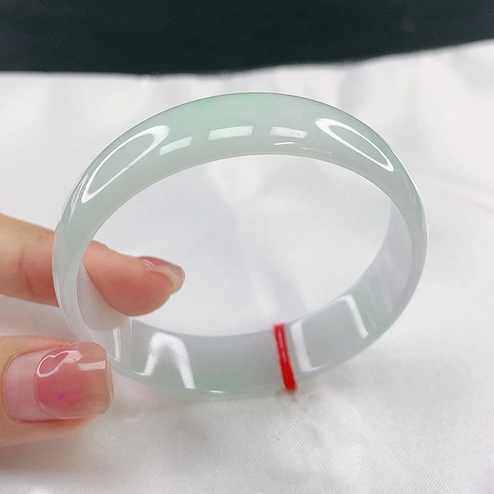 翡翠未镶嵌手镯圈50.9，05092