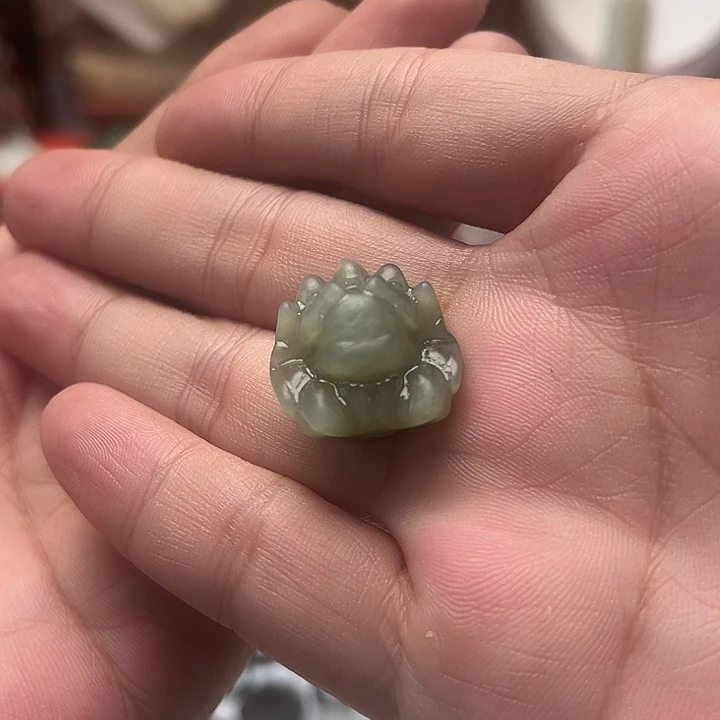 颈饰未镶嵌和田玉九尾狐