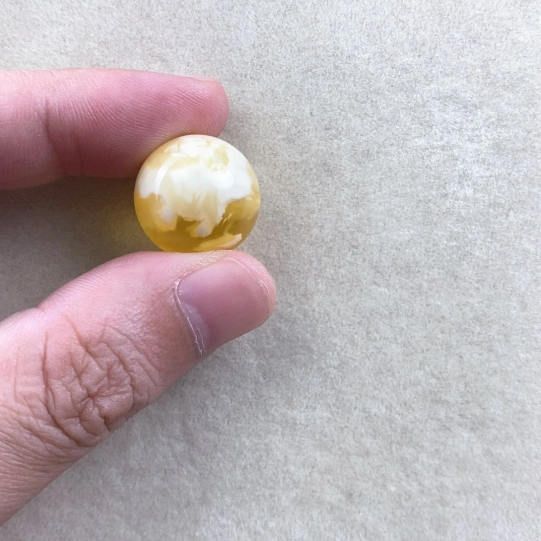 琥珀手链未镶嵌大*蜜蜡