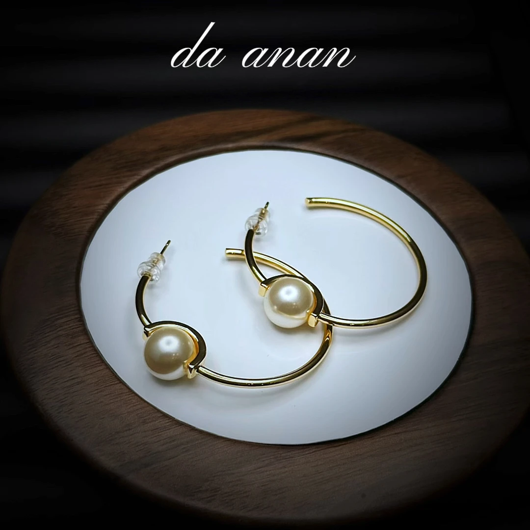 四店 铜合金耳饰 轻奢时尚百搭气质耳环女新款耳圈