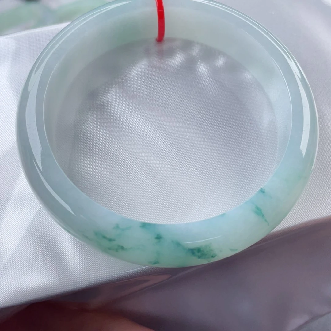 翡翠手镯未镶嵌57.9正圈