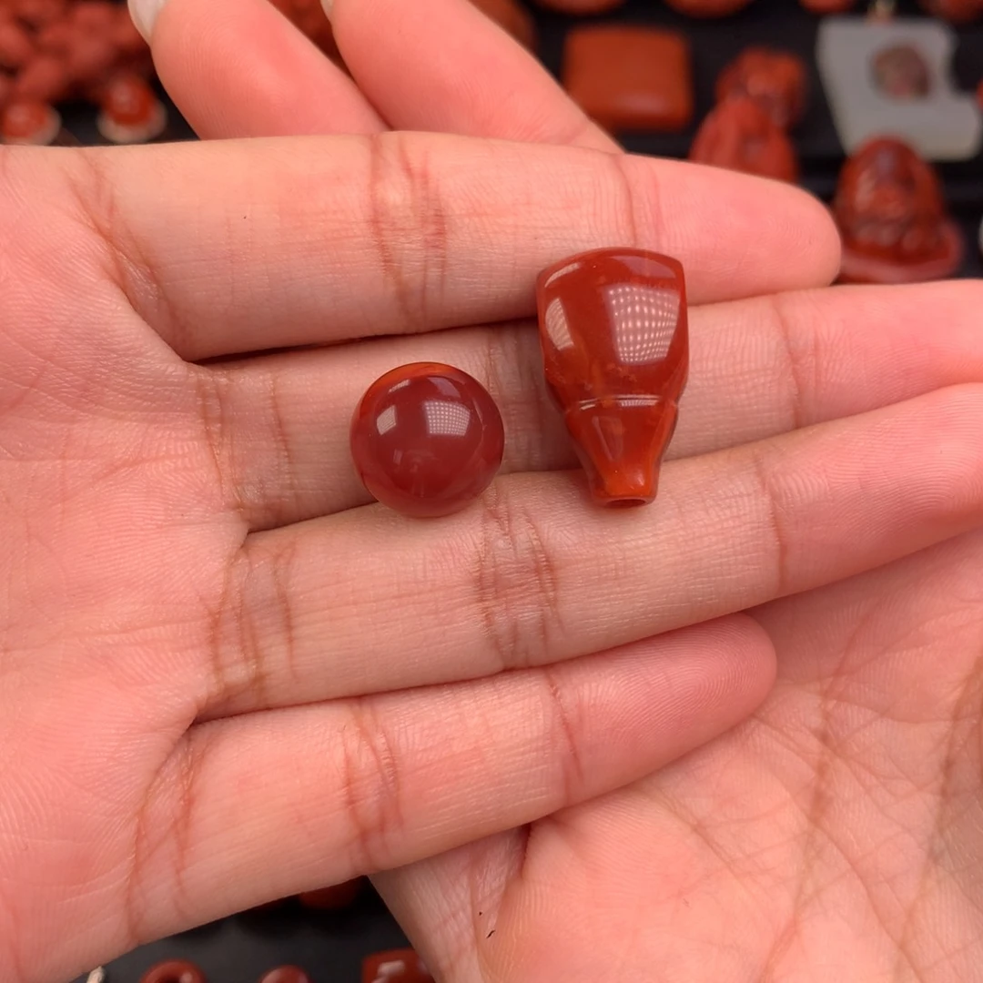 悦***强南红玛瑙套装 圆珠13 三通12+未镶嵌