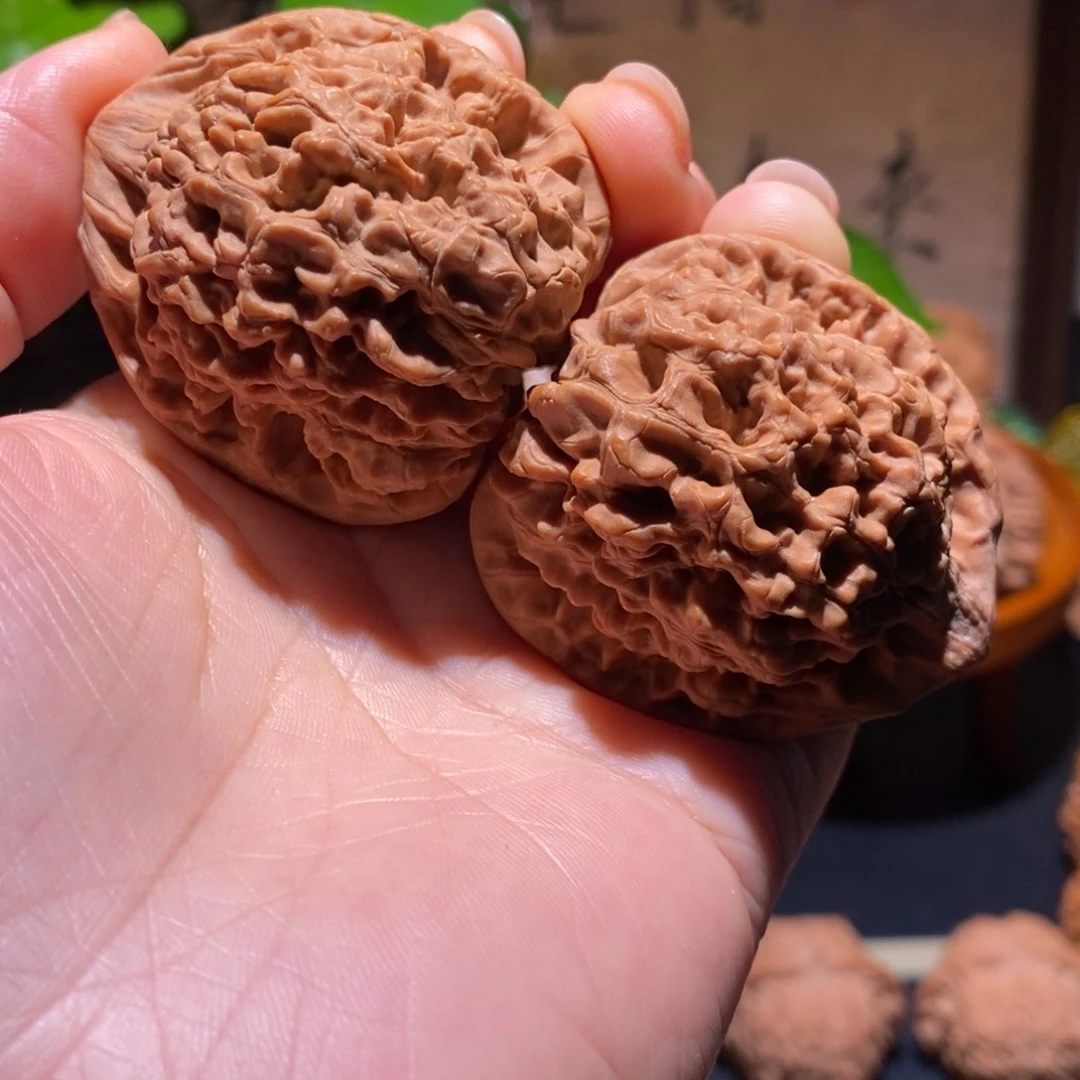 文玩核桃把件麒麟纹42